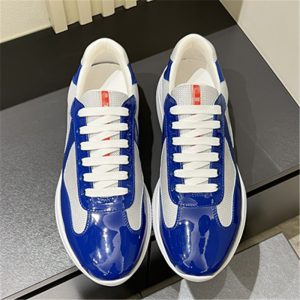 32 Scarpe sportive