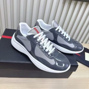 35 Scarpe sportive