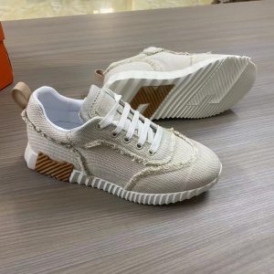 41 Scarpe sportive